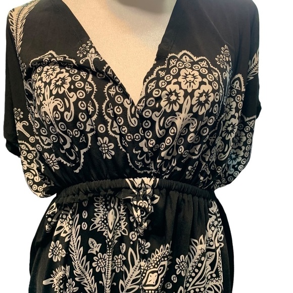 Comfy versatile dress black and white dress women's size medium - Picture 4 of 5